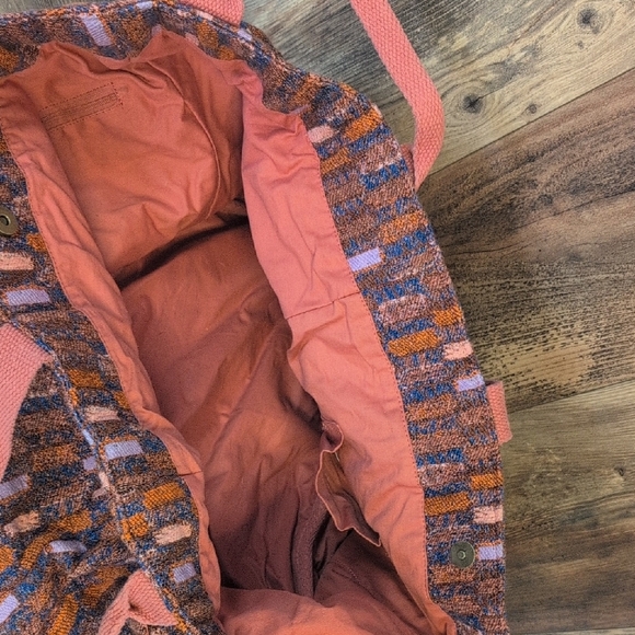 Universal Thread Extra Large Multicolor Tote - Picture 5 of 6